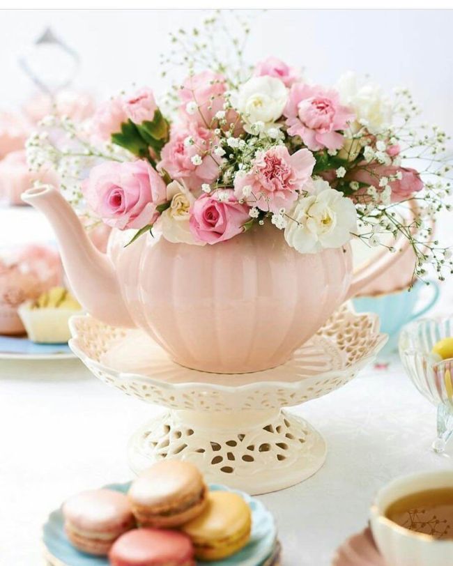 Floral Centerpieces For Dining Room Tables